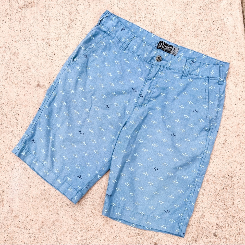 Retrofit Light Blue Patterned Men’s Chino Shorts